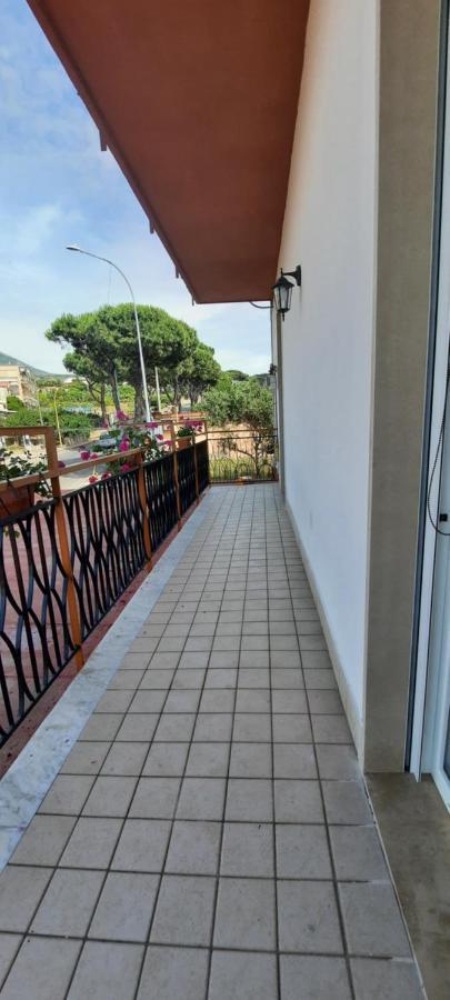 Vesuvius' Lovely Inn Ерколано Екстериор снимка
